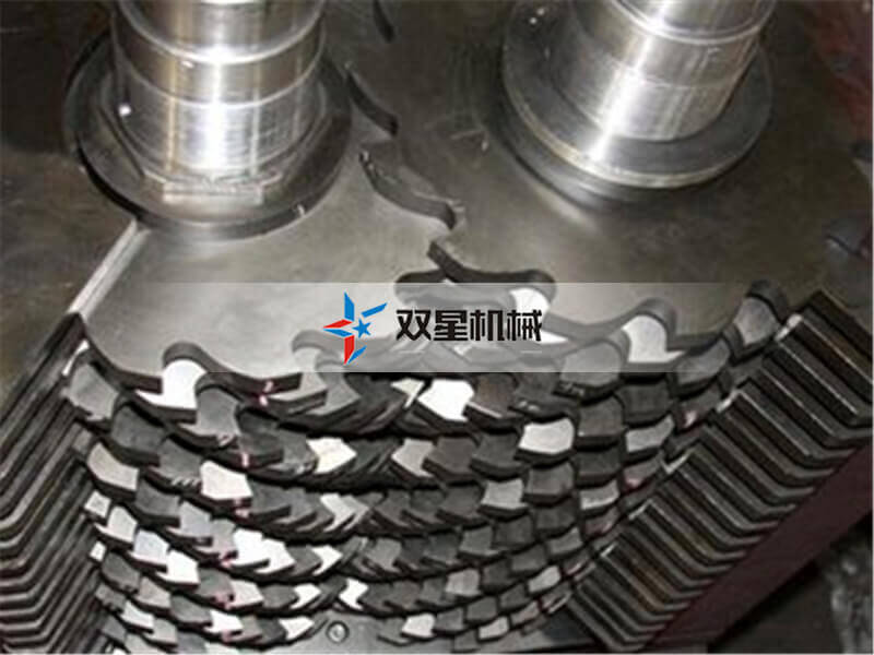 移動式撕碎機