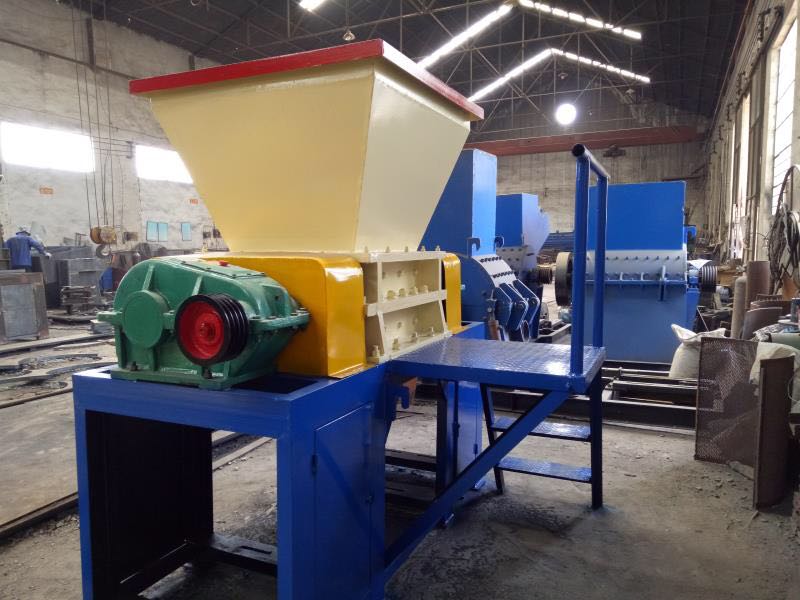 怎么減少金屬撕碎機設備工作中的噪音問題